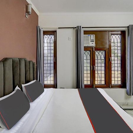 Super Capital O Uk House Residency Hotell Gurgaon Eksteriør bilde