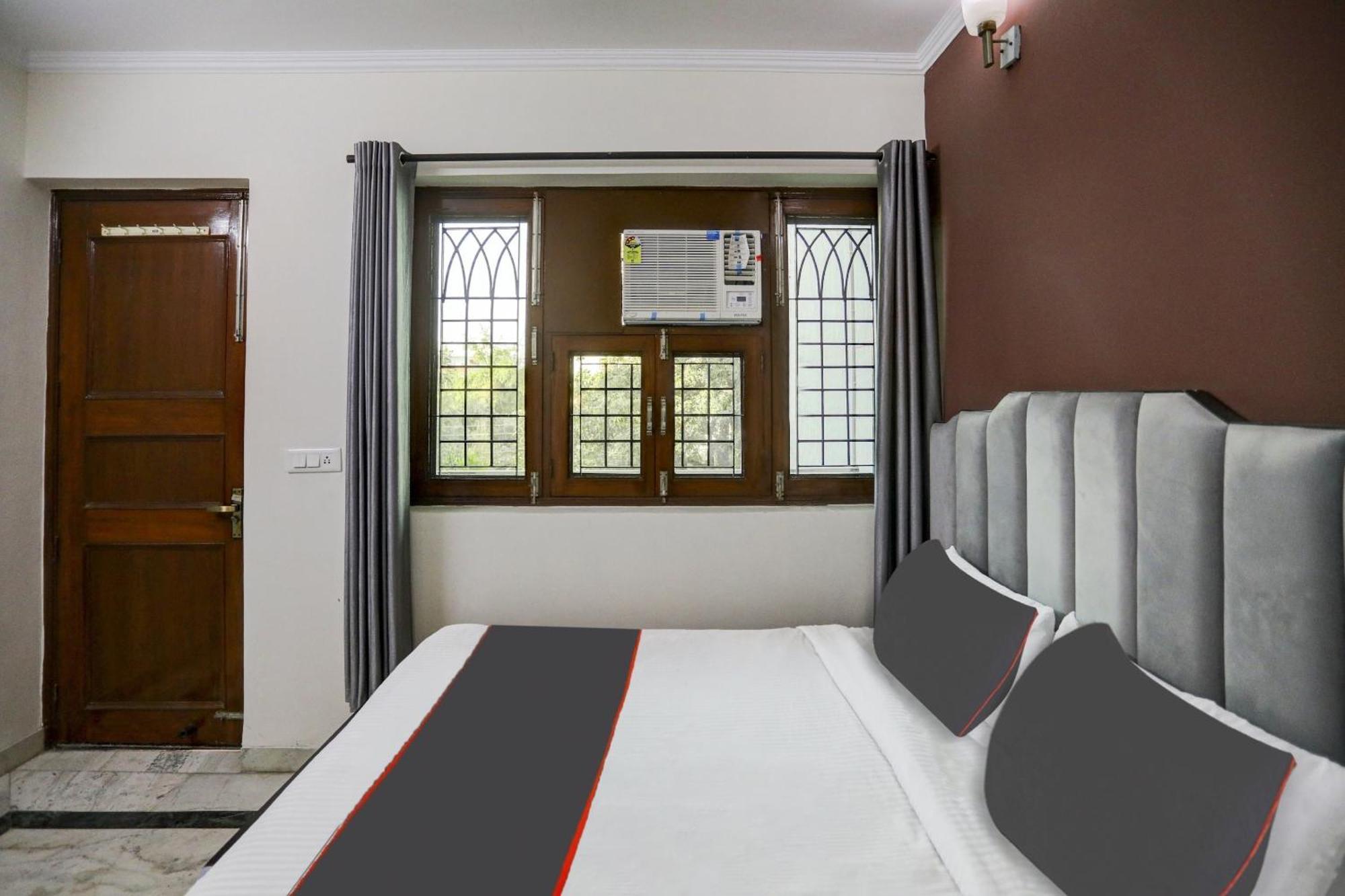 Capital O Uk House Residency Hotell Gurgaon Eksteriør bilde